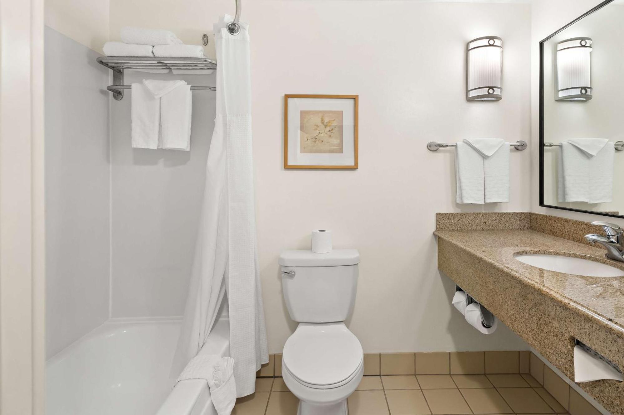 Best Western Ontario Mills Mall Екстериор снимка