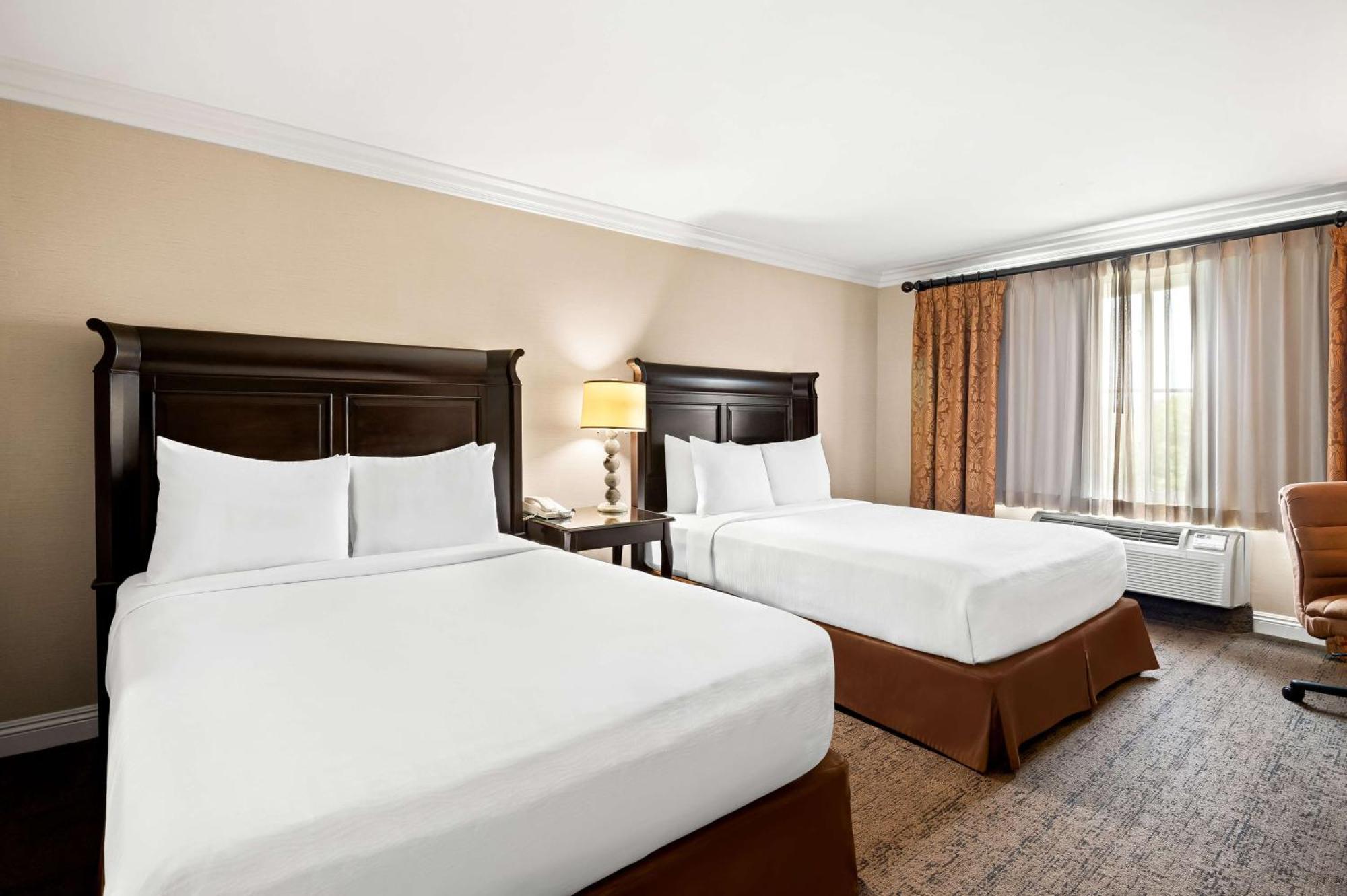 Best Western Ontario Mills Mall Екстериор снимка