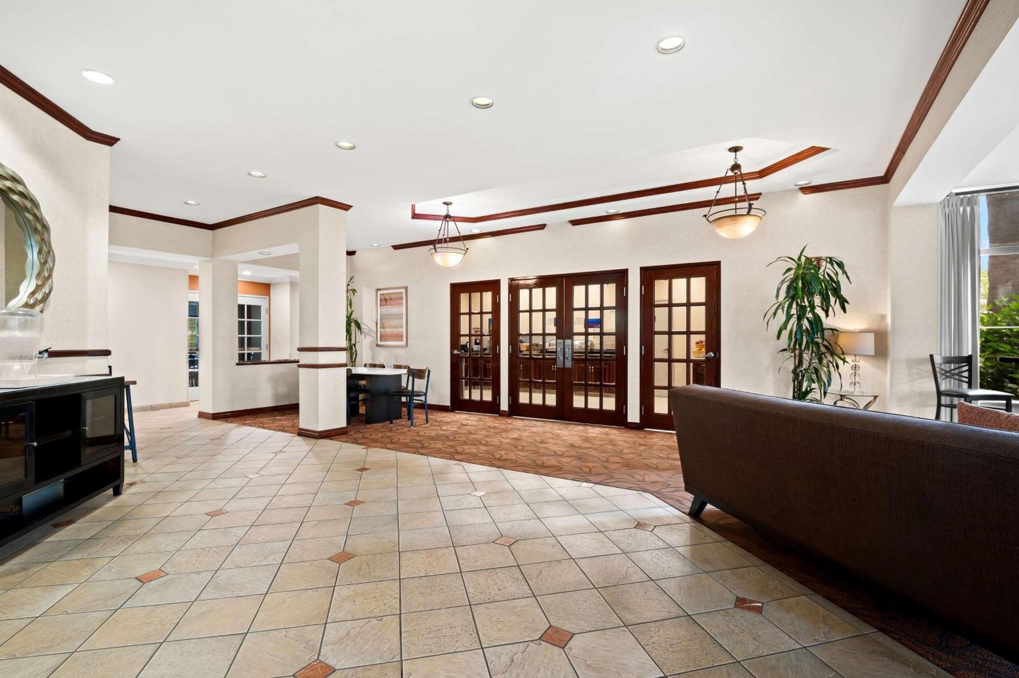 Best Western Ontario Mills Mall Екстериор снимка