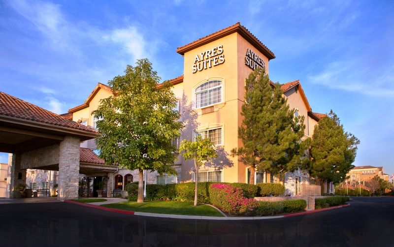 Best Western Ontario Mills Mall Екстериор снимка